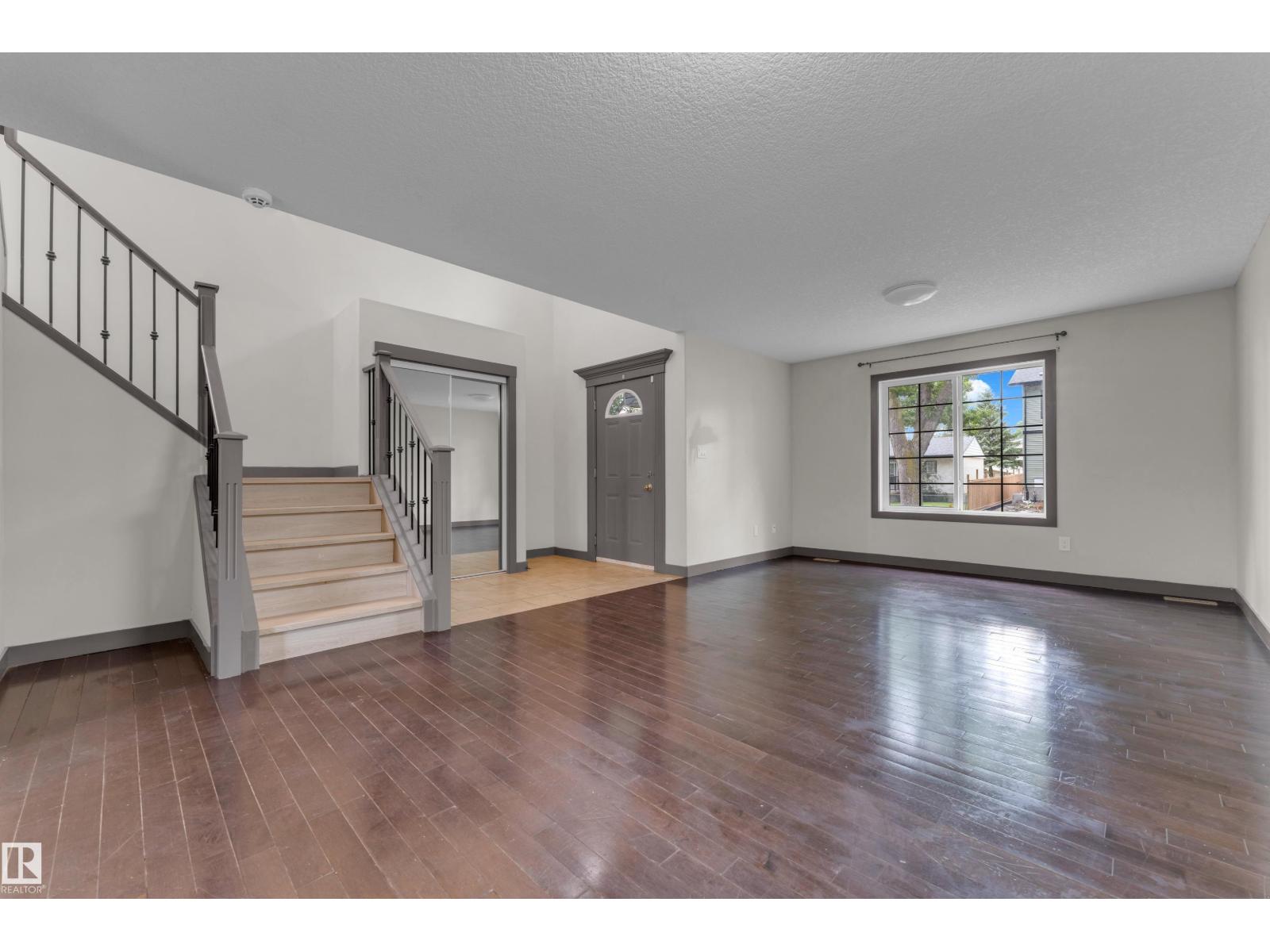 11817 37 ST NW - 5