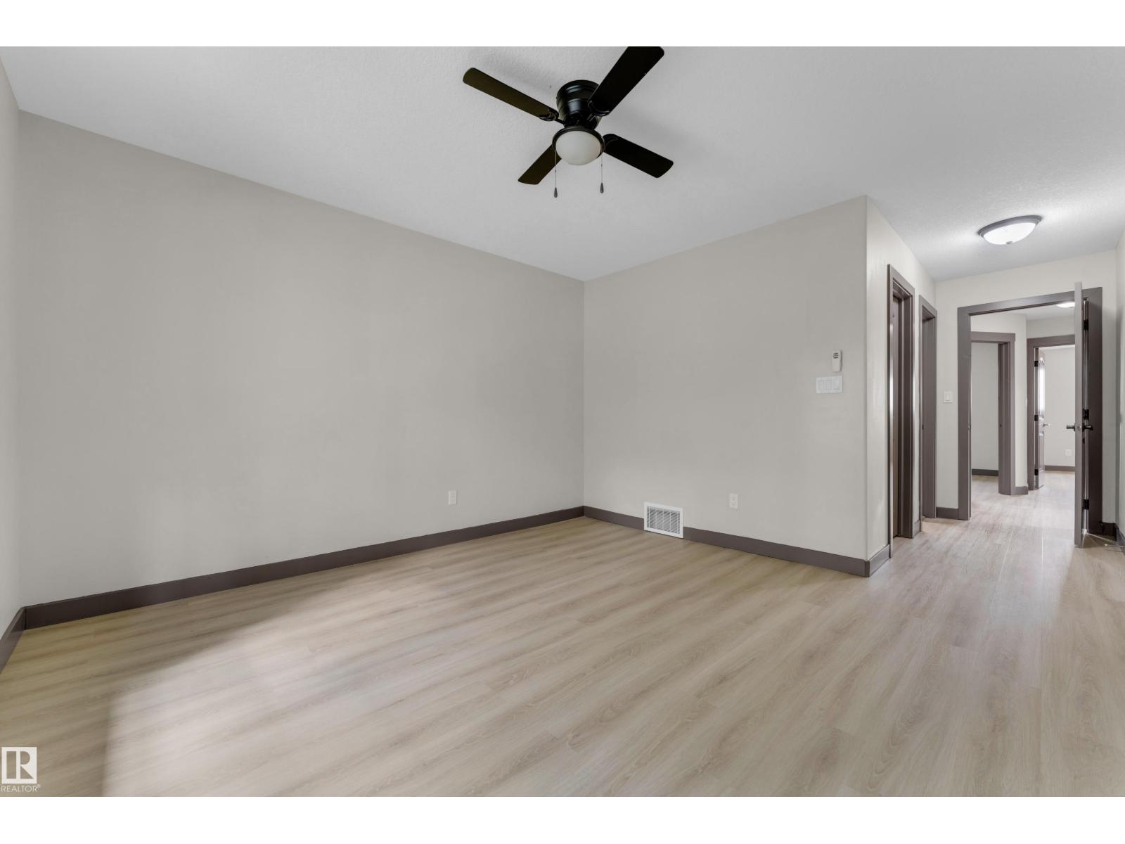 11817 37 ST NW - 24