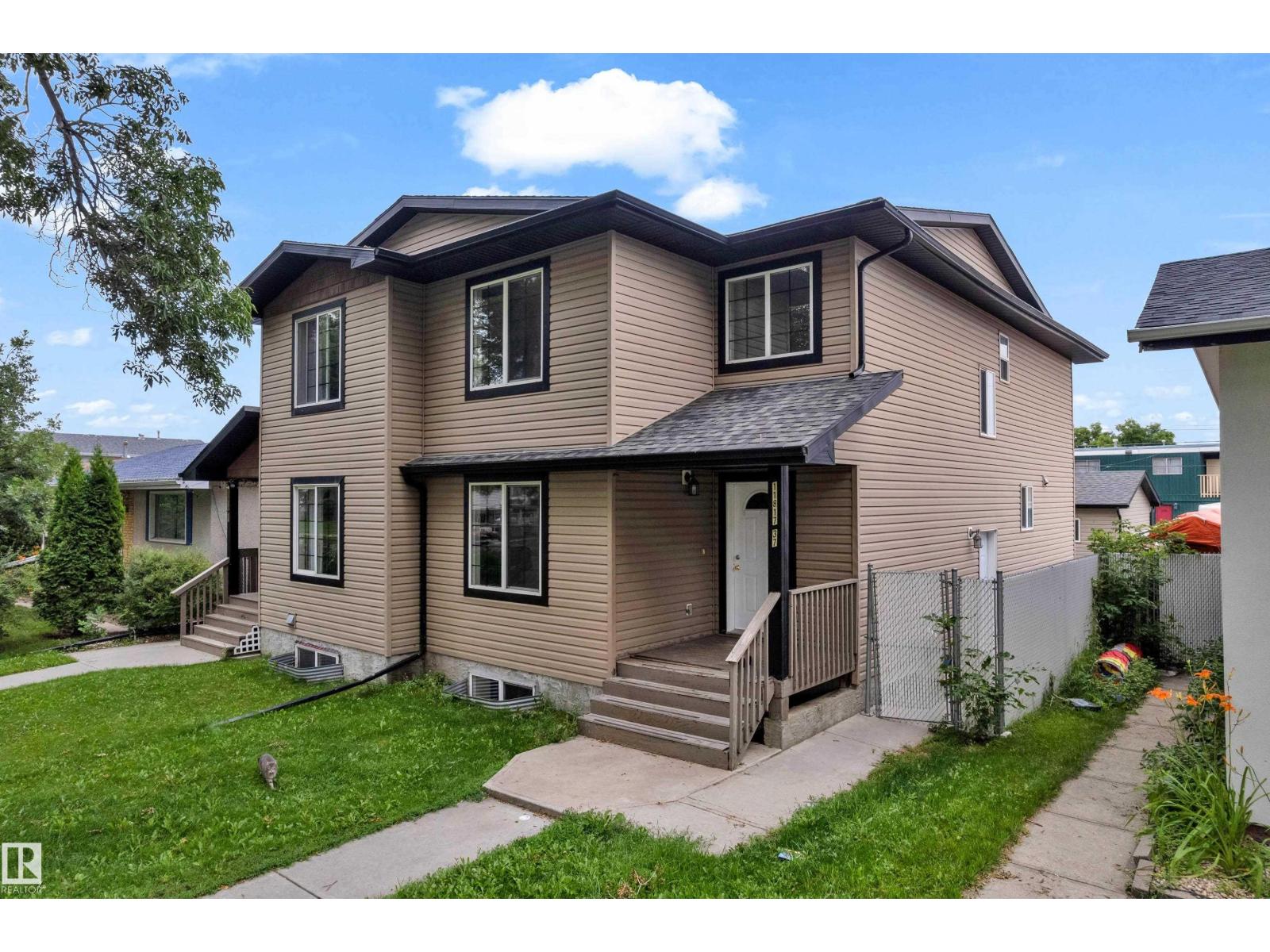 11817 37 ST NW - 42