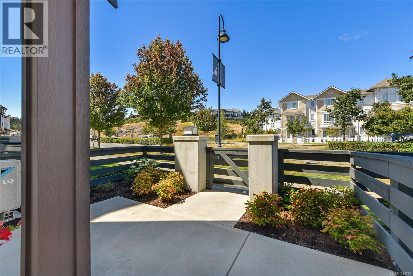#45 368 Tradewinds Ave - 46
