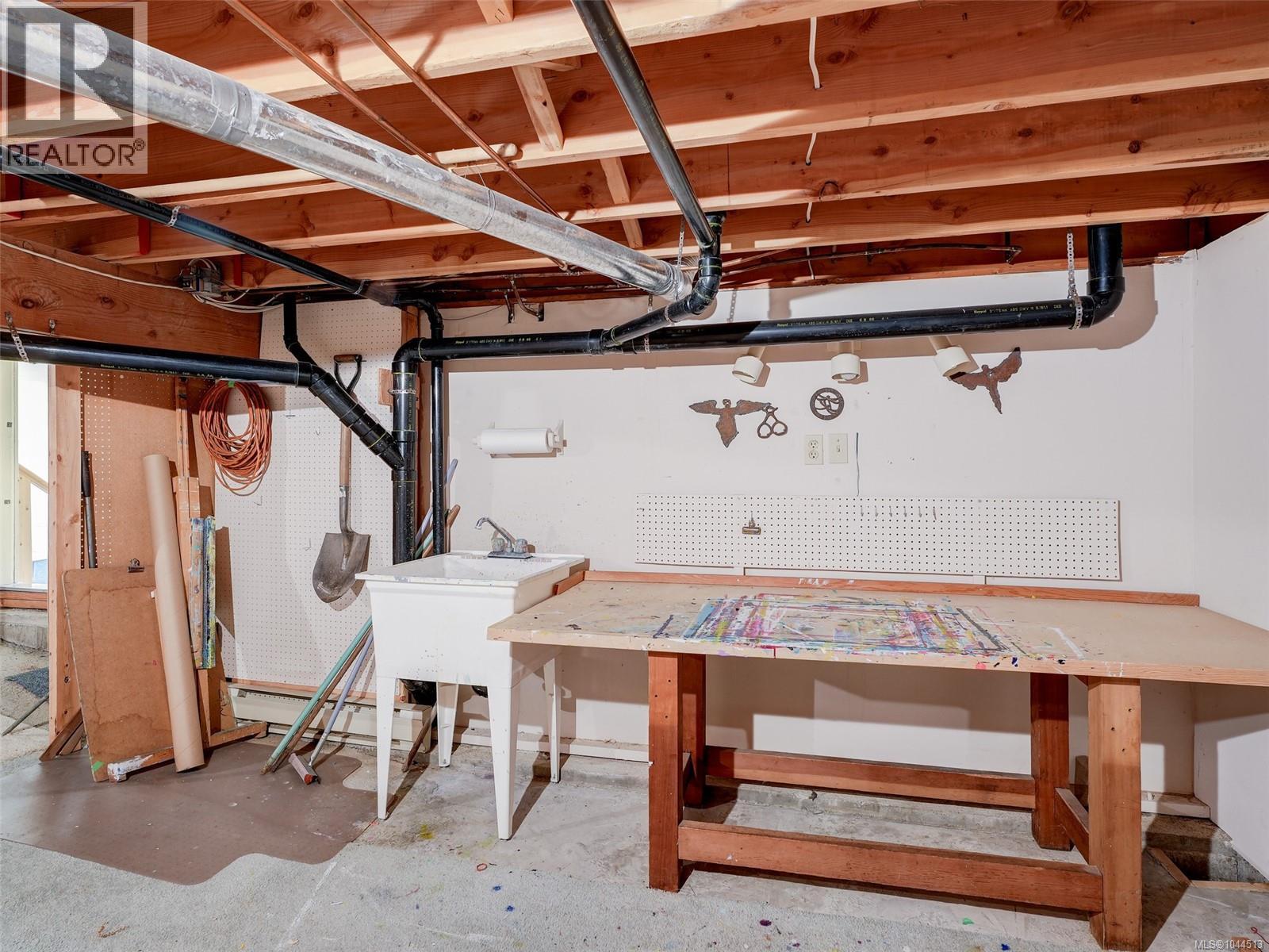 #5 930 Josephine Rd - 29