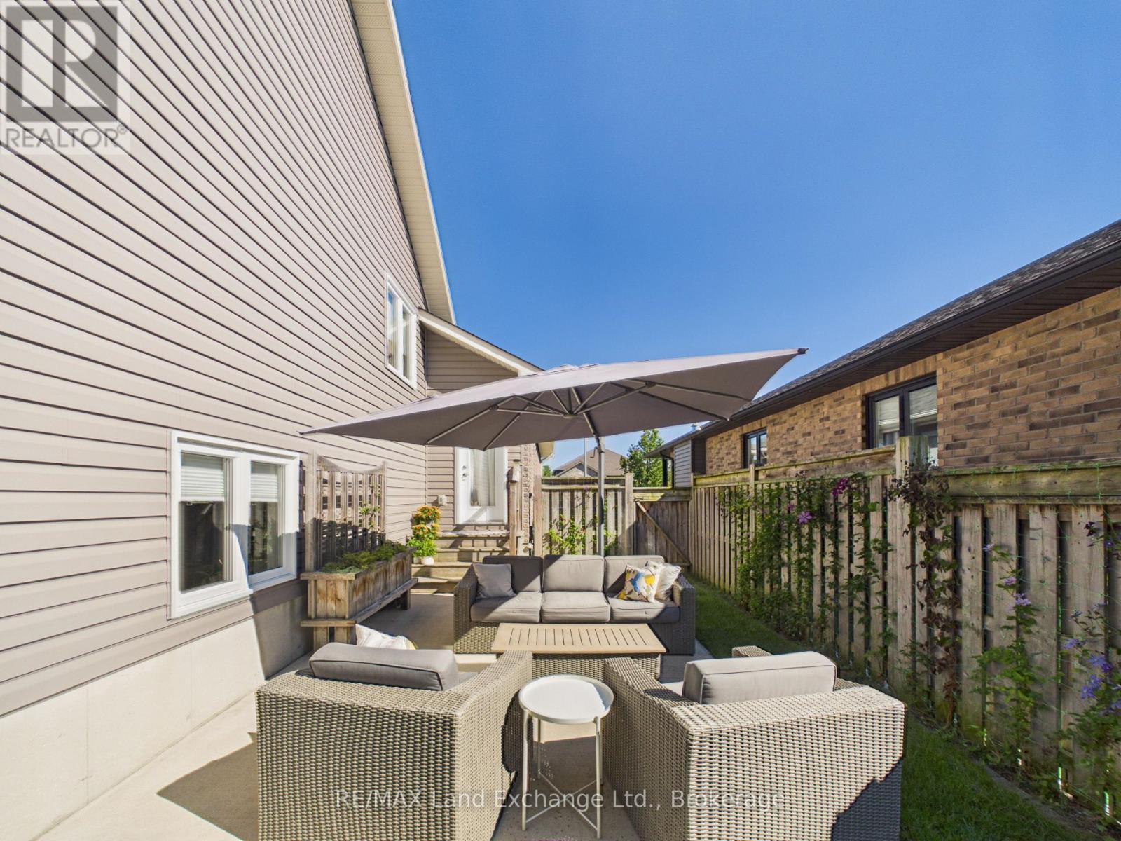 50 LAKEFIELD DRIVE - Image 25