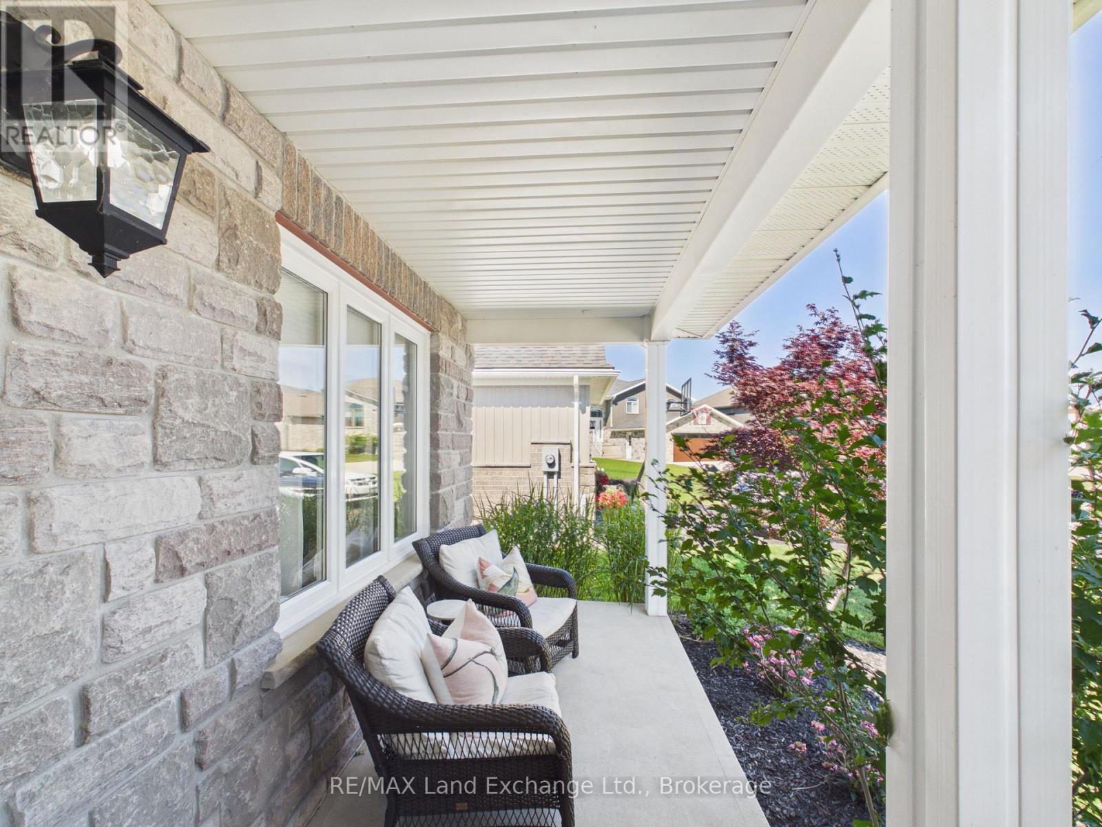 50 LAKEFIELD DRIVE - Image 4