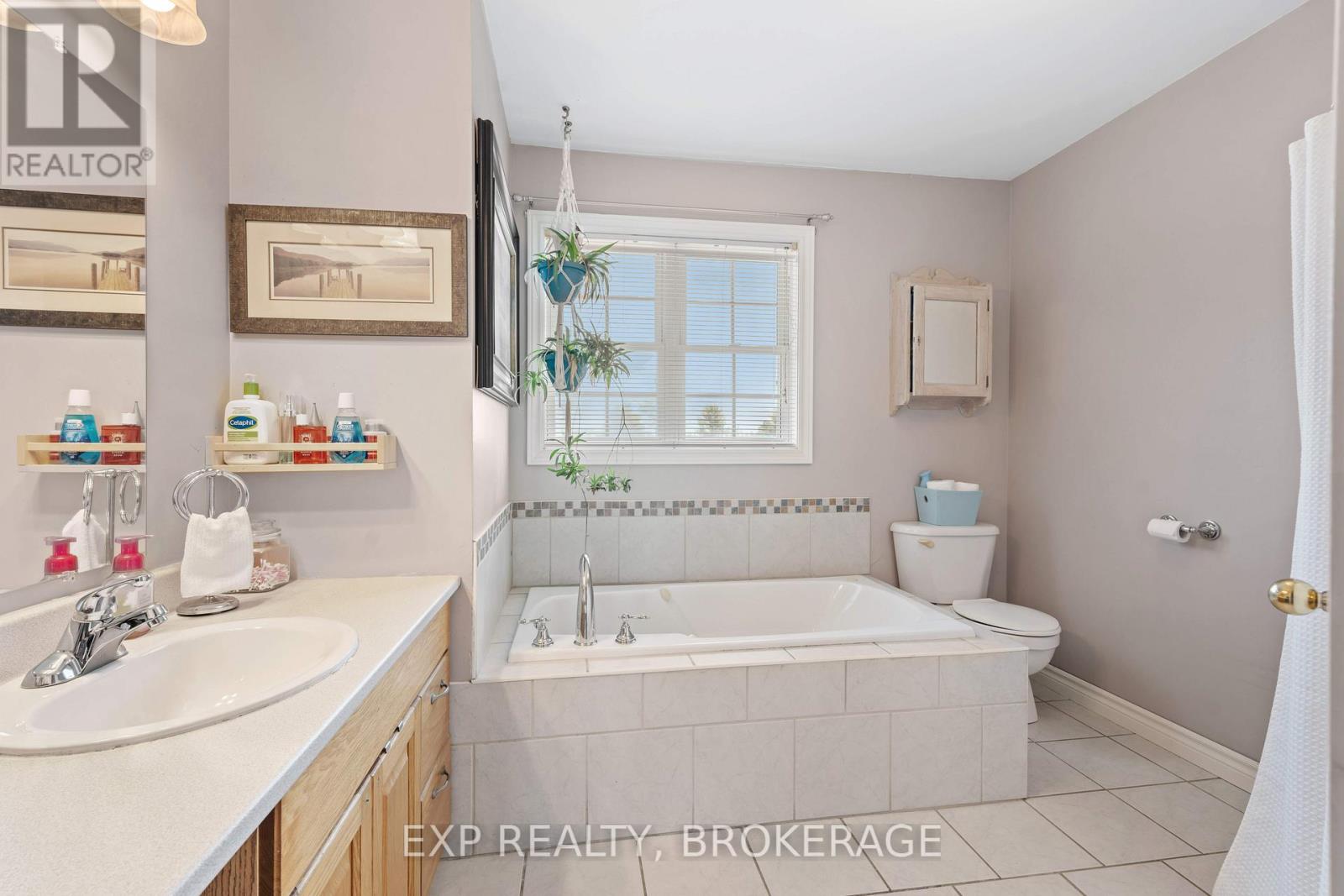 26 BOXEN HARBOUR LANE - 24