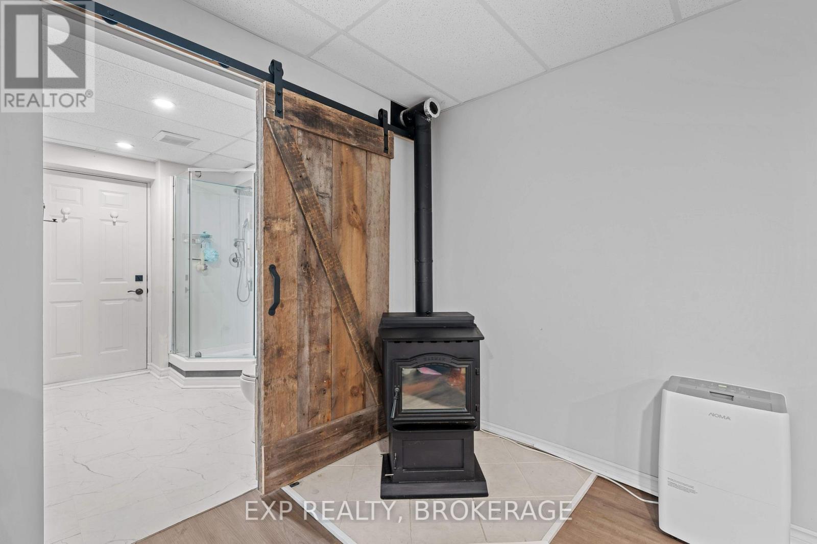 26 BOXEN HARBOUR LANE - 36