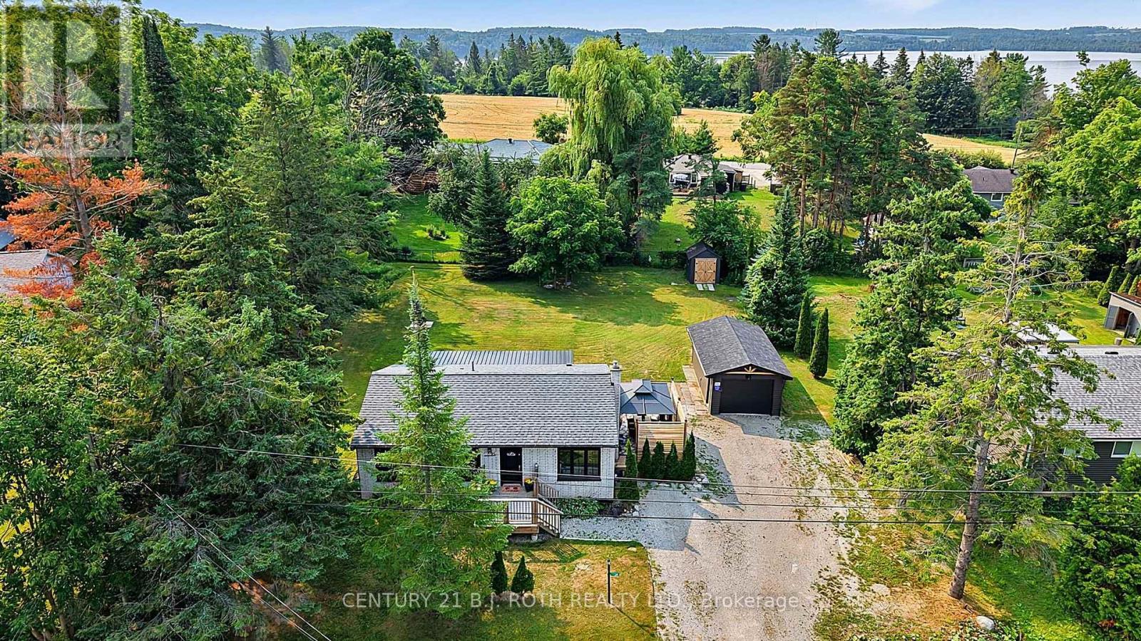 25 GLENGROVE AVENUE - 41