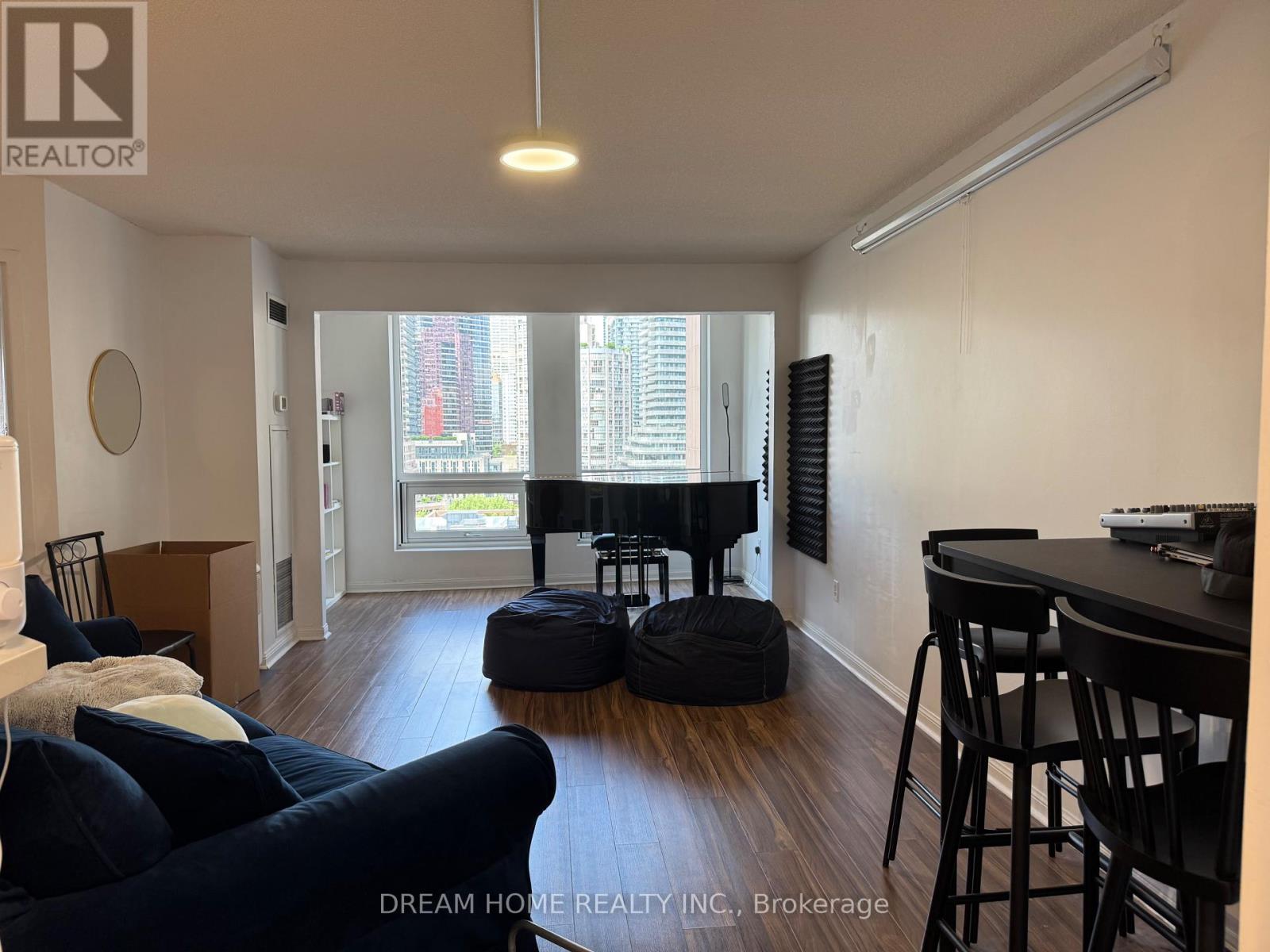 Photo of 25 Grenville Street