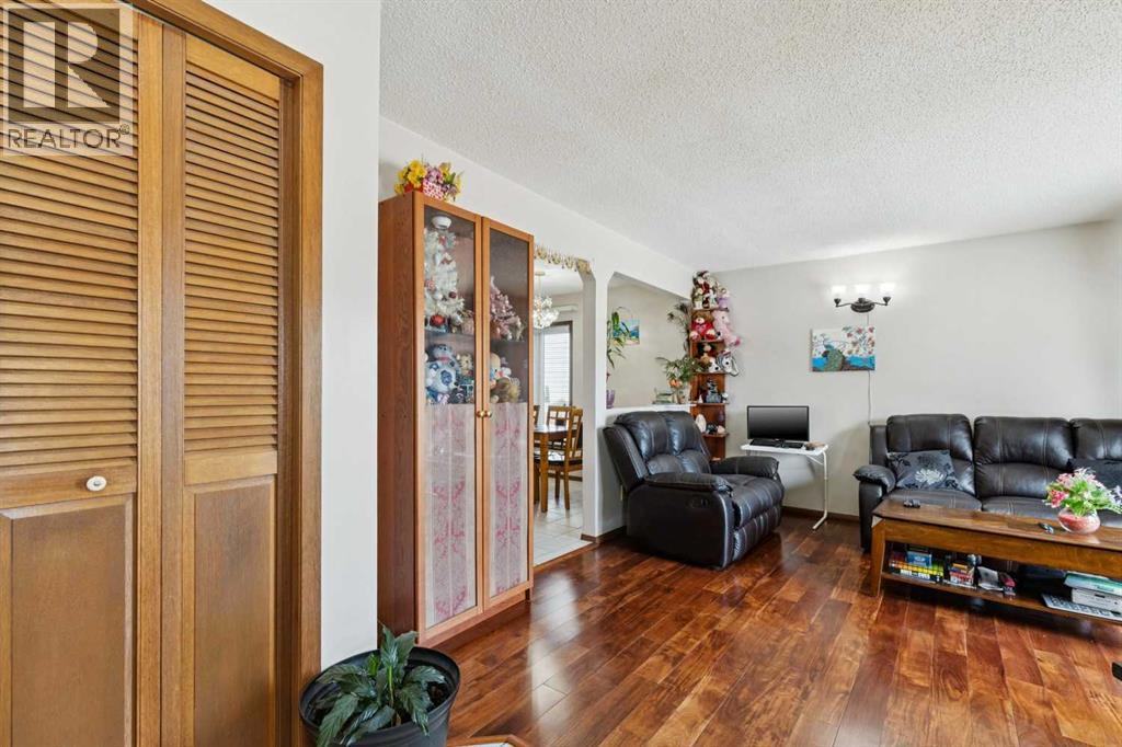156 Falshire Close NE - Image 4