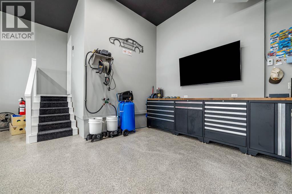489 Devonia Way W - Image 39