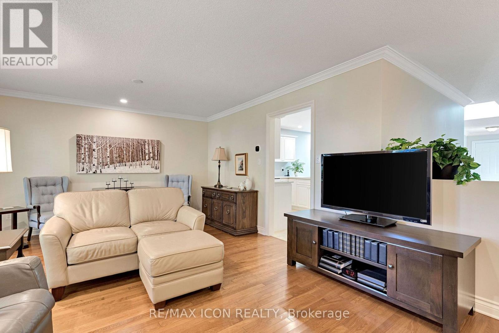 #17 1151 RIVERSIDE DRIVE - Image 10