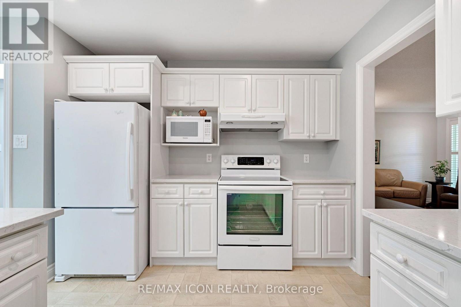 #17 1151 RIVERSIDE DRIVE - 18