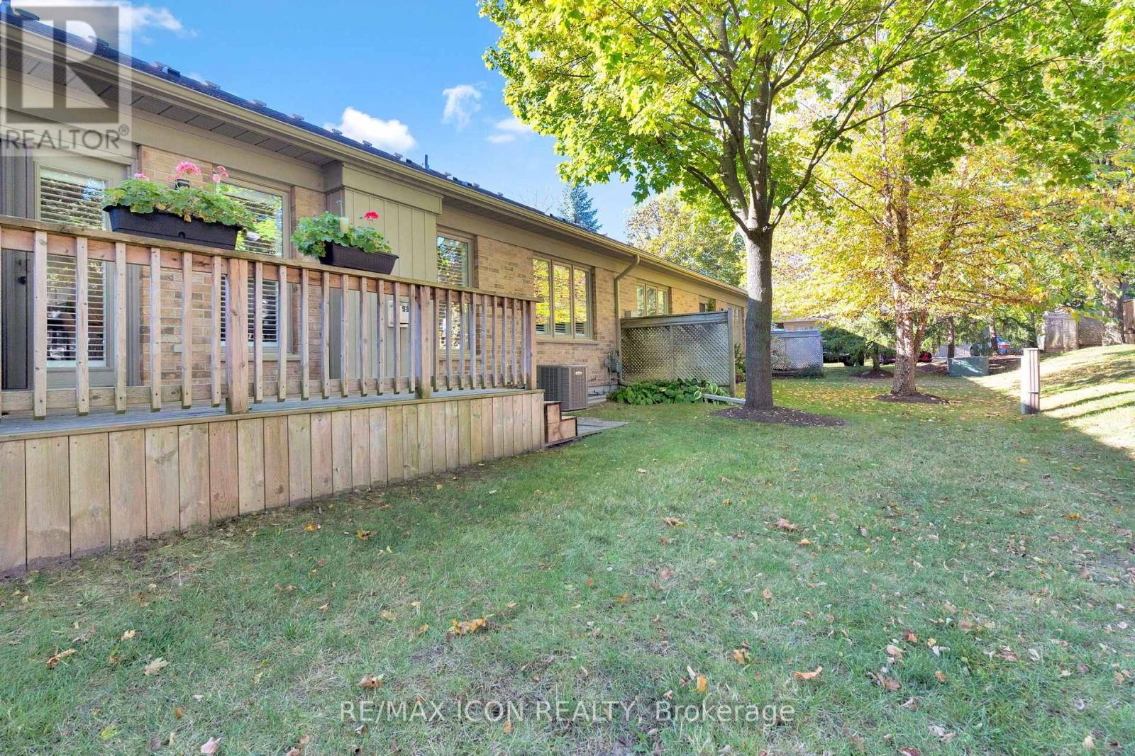 #17 1151 RIVERSIDE DRIVE - 35