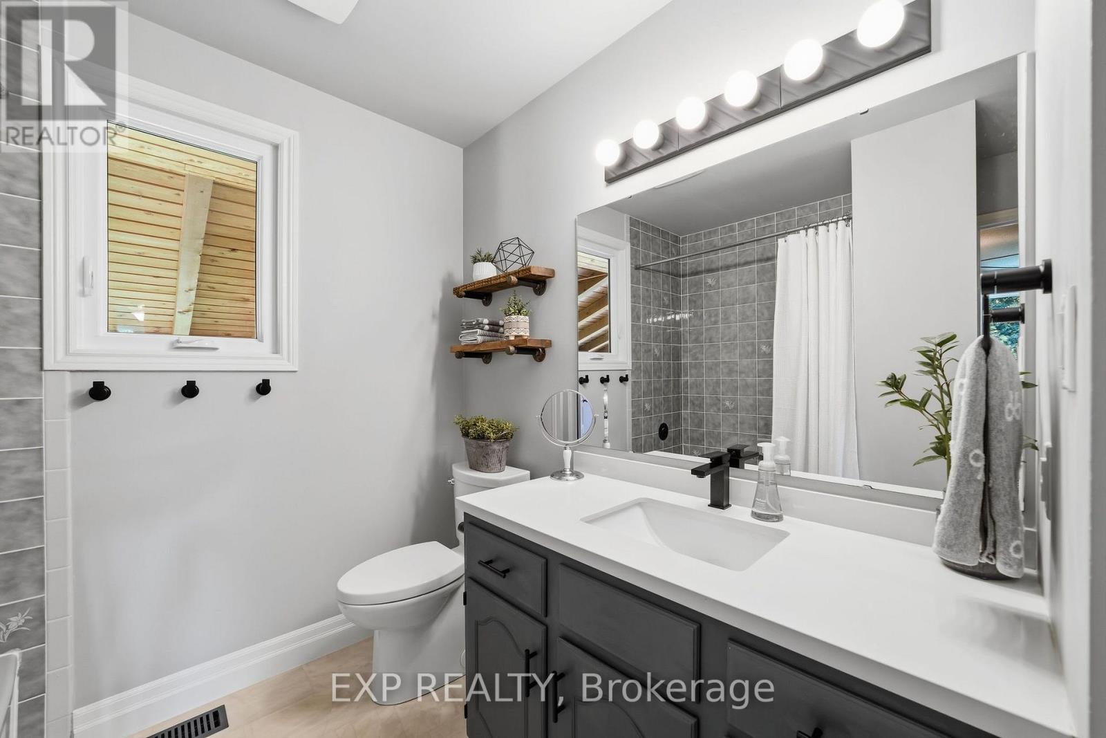632 HOOVER PLACE - Image 19