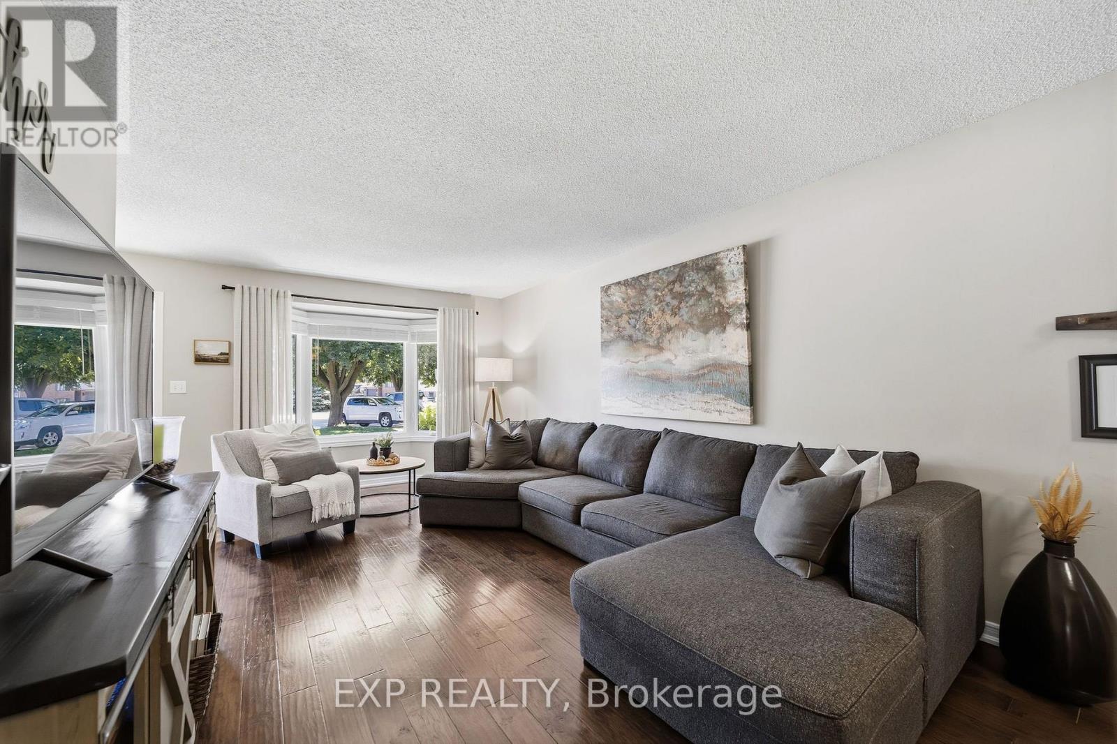 632 HOOVER PLACE - Image 8