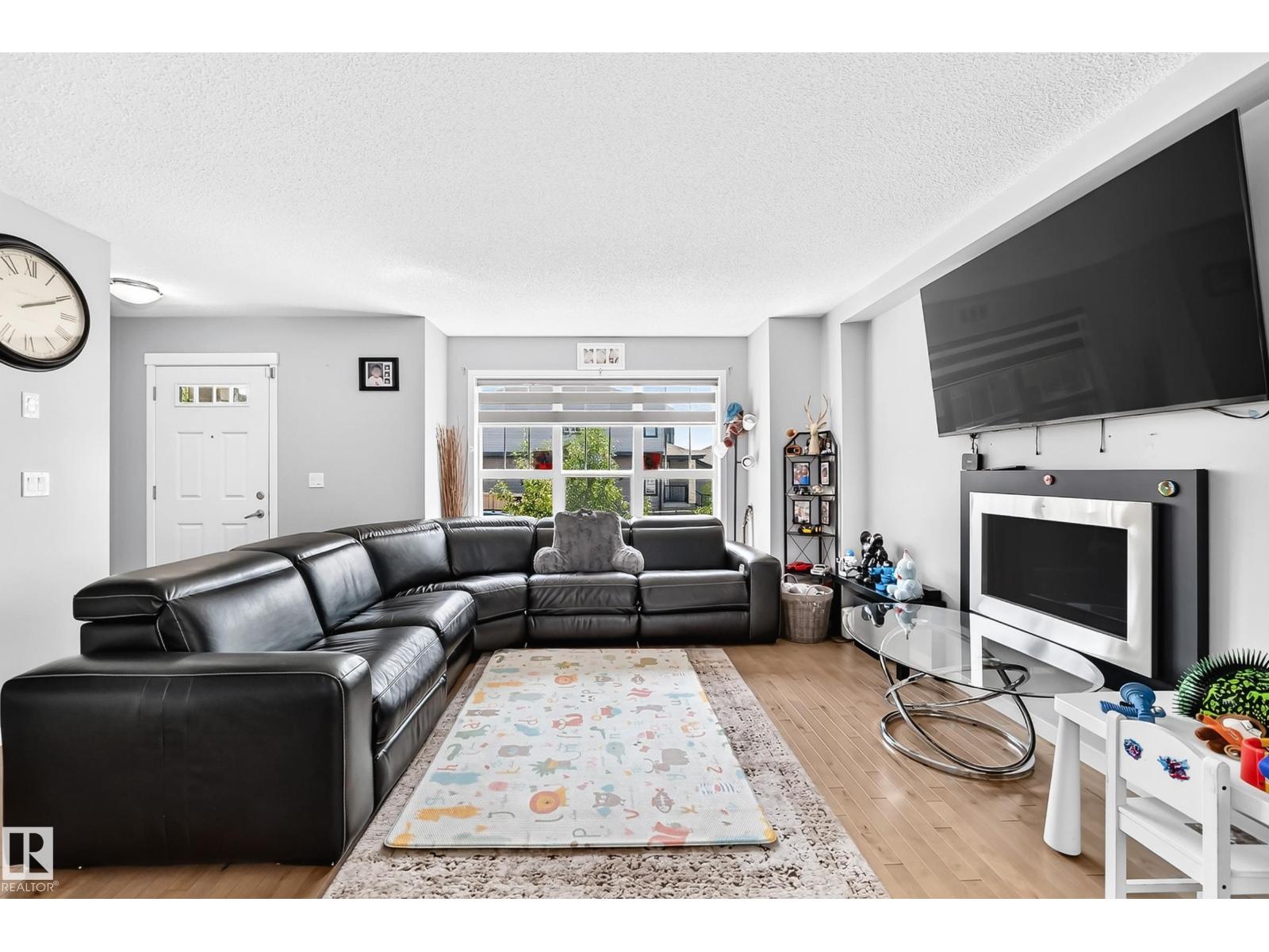 5280 21 AV SW, Walker, Edmonton photo 5