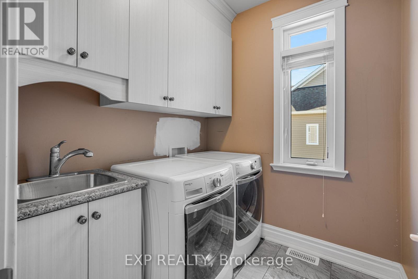 47 BEAVER LANE - Image 21