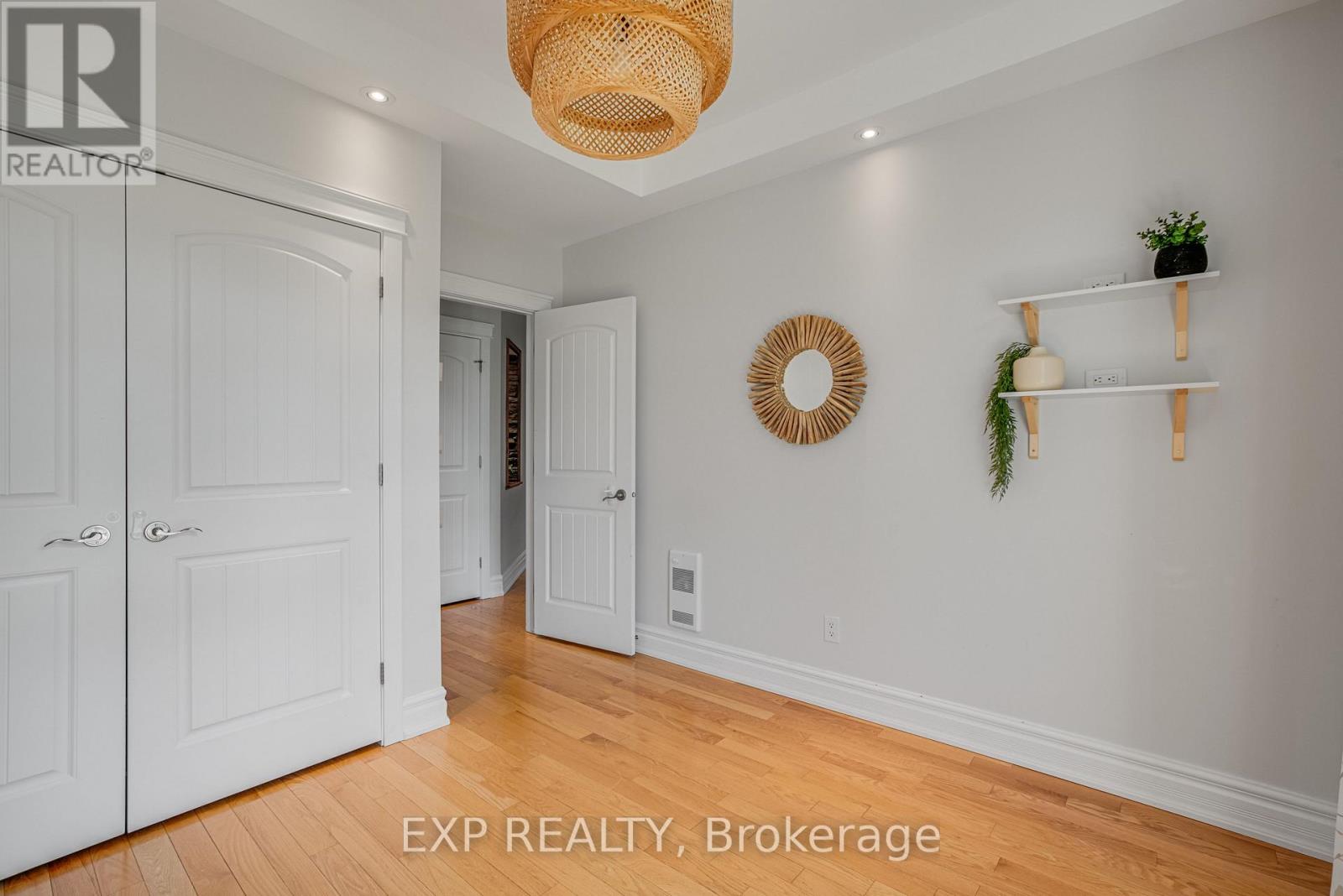 47 BEAVER LANE - Image 23