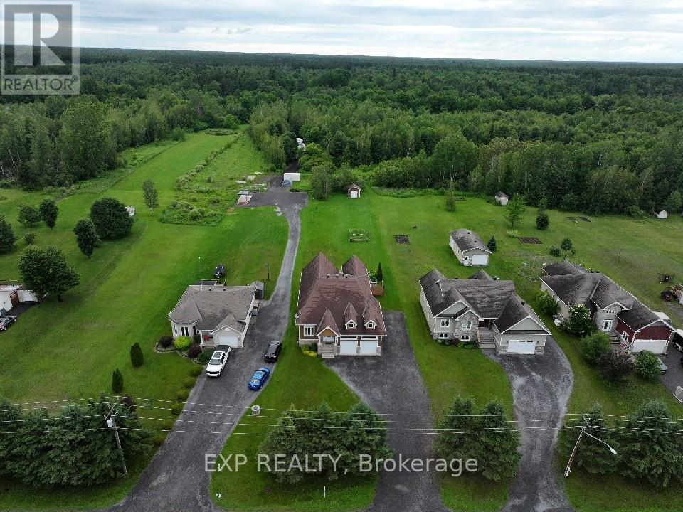 47 BEAVER LANE - Image 36
