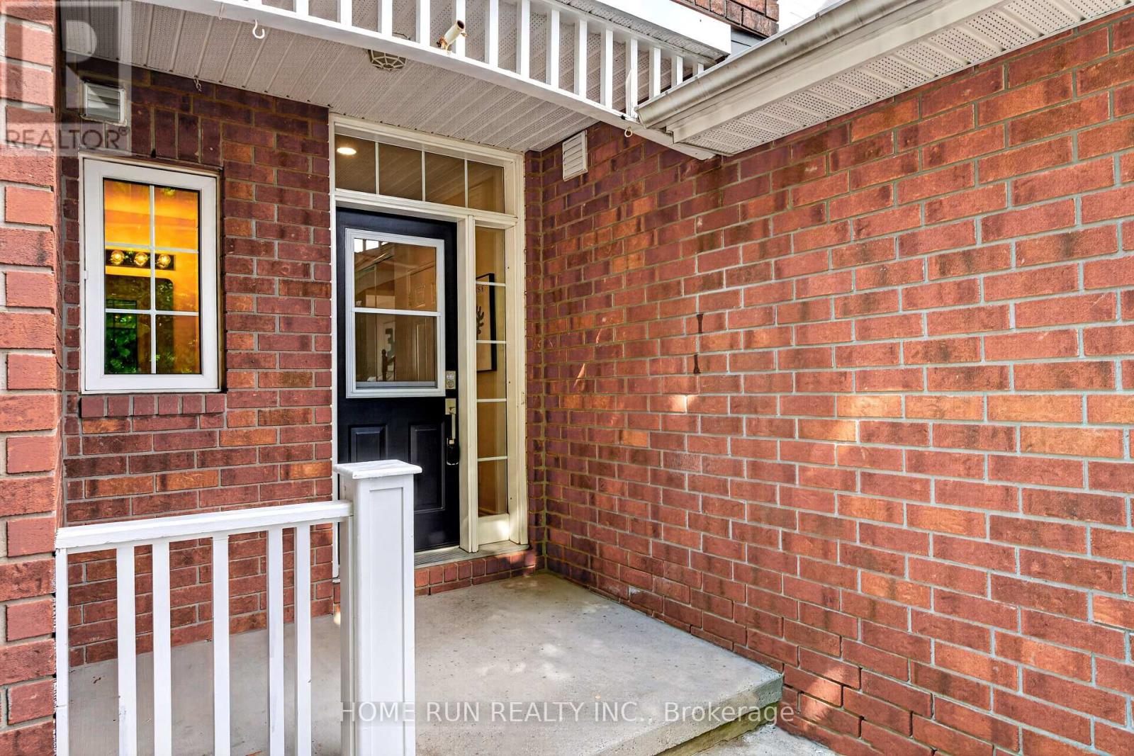 164 GRAY CRESCENT - 2