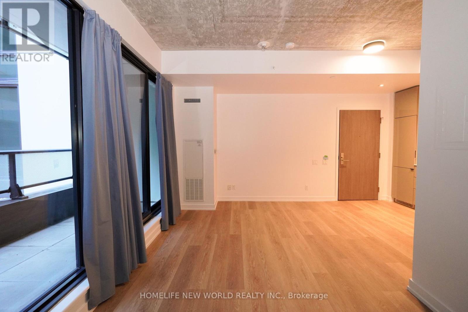 #233 161 ROEHAMPTON AVENUE - 13