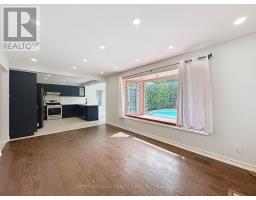 21 Mayvern Crescent, Richmond Hill, ON L4C5J5 Photo 18
