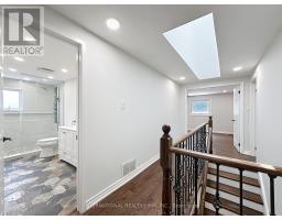 21 Mayvern Crescent, Richmond Hill, ON L4C5J5 Photo 32