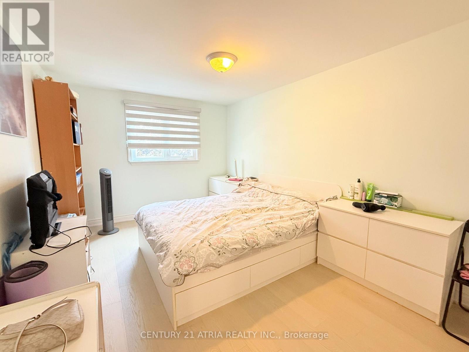 73 STATELY WAY - 15