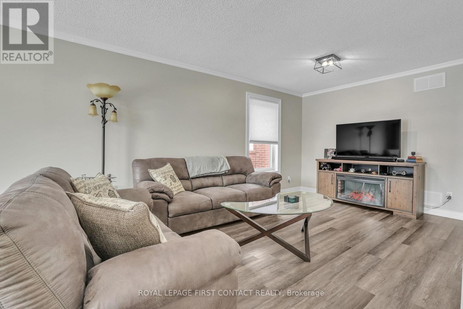340 LIVINGSTONE STREET W - Image 16