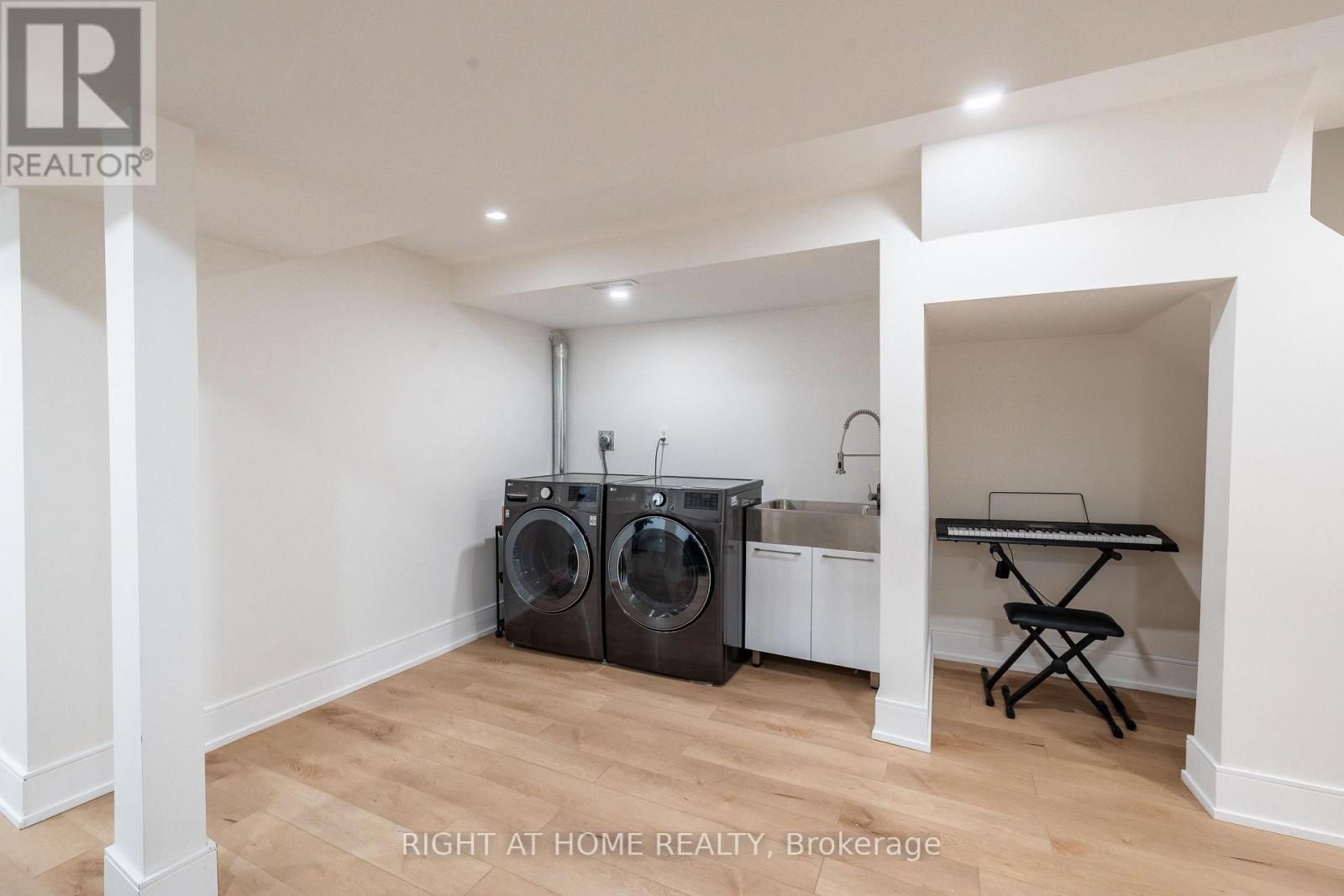 604 LUMBERTON CRESCENT - 27