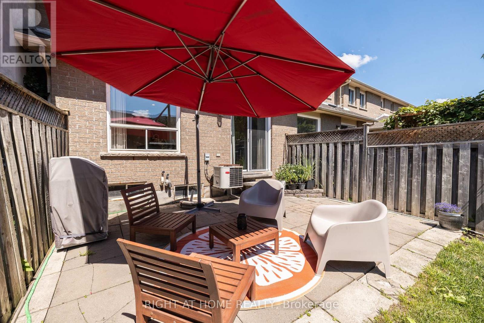 604 LUMBERTON CRESCENT - 28