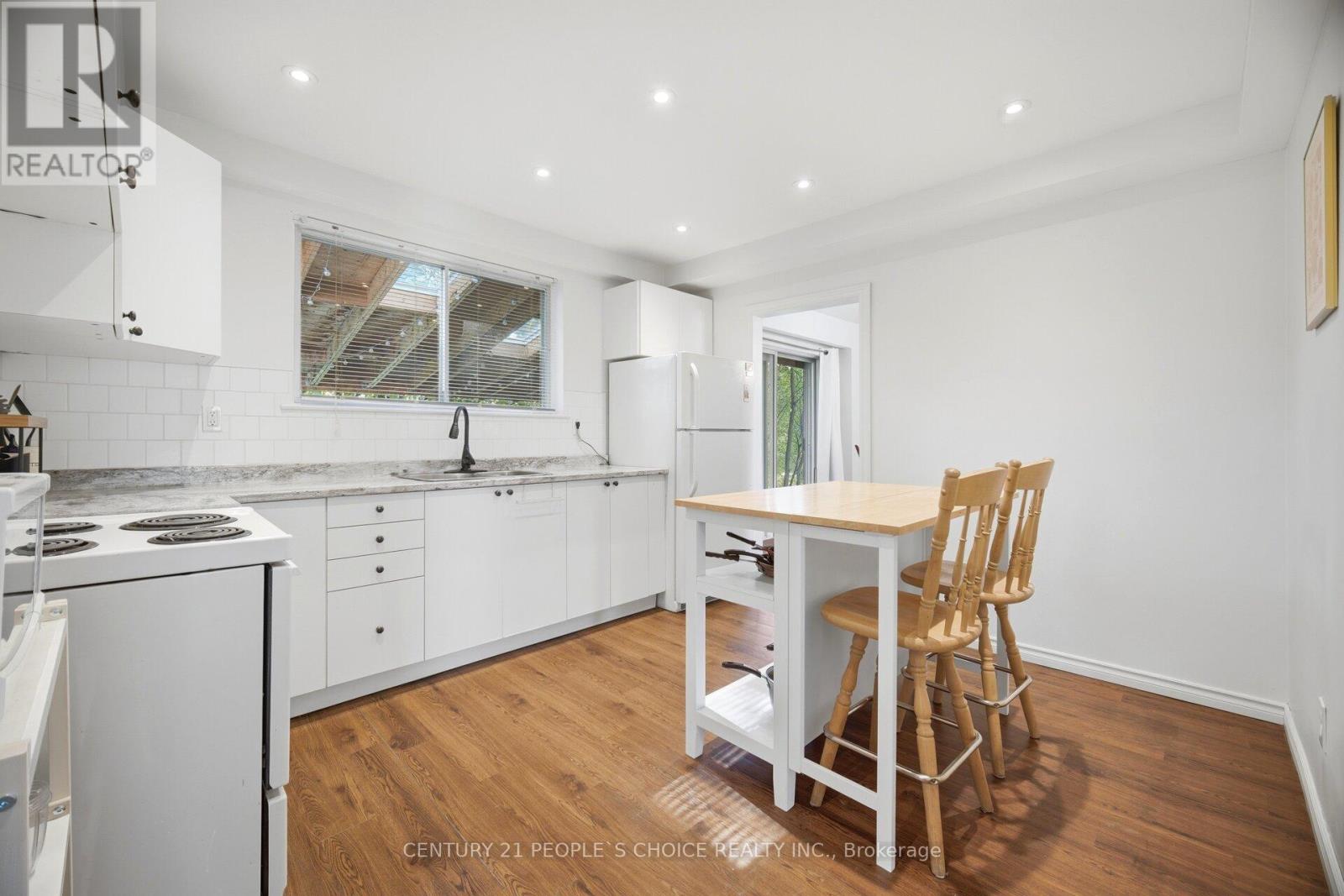 4 FURNESS CRESCENT - Image 11