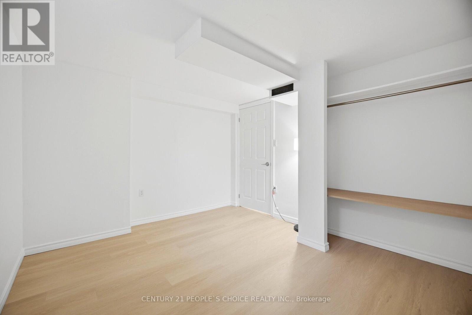 4 FURNESS CRESCENT - Image 36