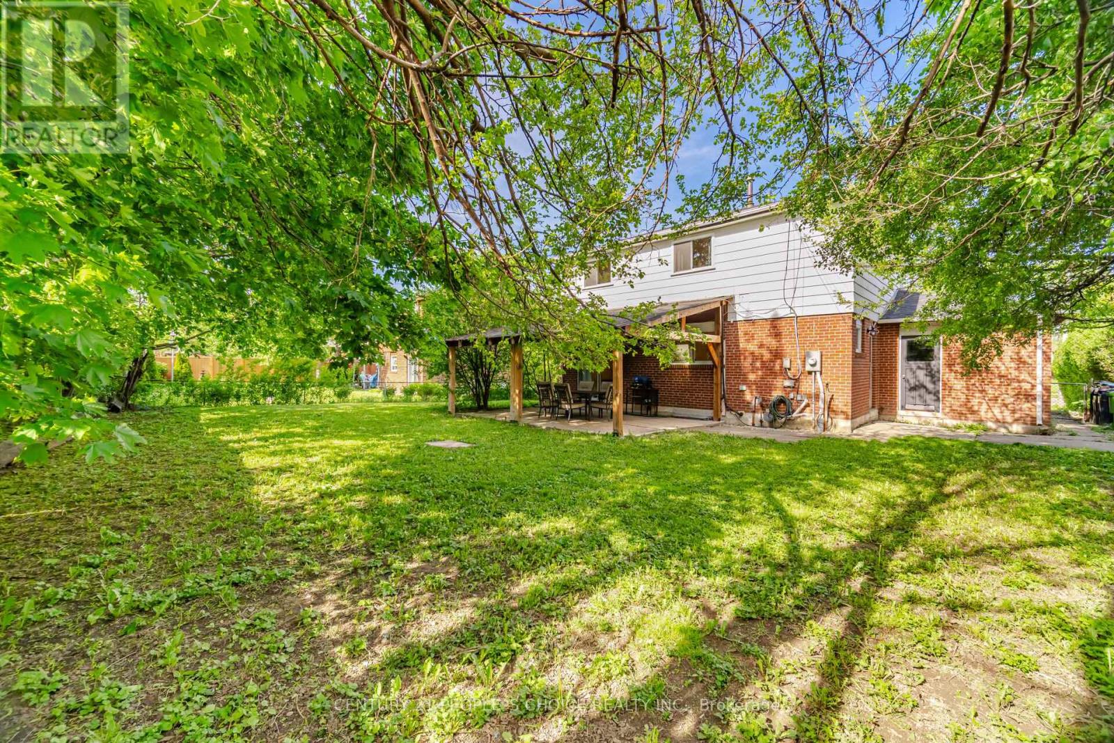 4 FURNESS CRESCENT - 45