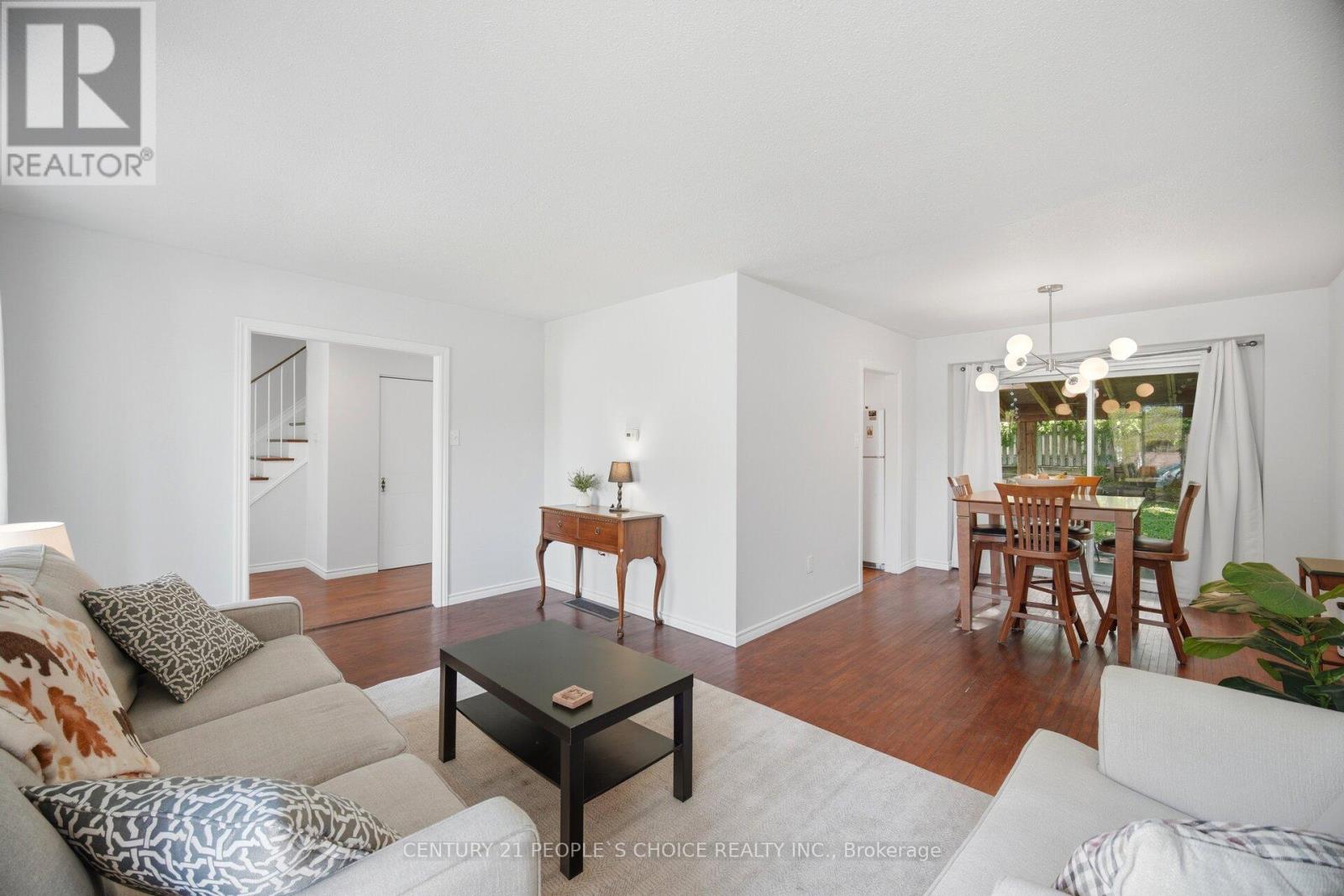 4 FURNESS CRESCENT - Image 9