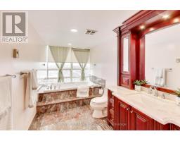 3307 - 45 Kingsbridge Garden Circle N, Mississauga, ON L5R3K4 Photo 16