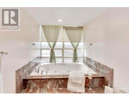 3307 - 45 Kingsbridge Garden Circle N, Mississauga, ON L5R3K4 Photo 17