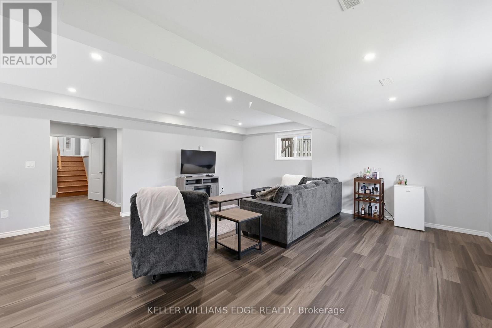 33 JANE STREET - 31