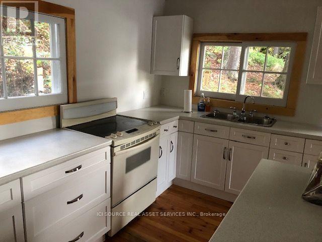 136 FRAIR'S BAY ROAD - 2