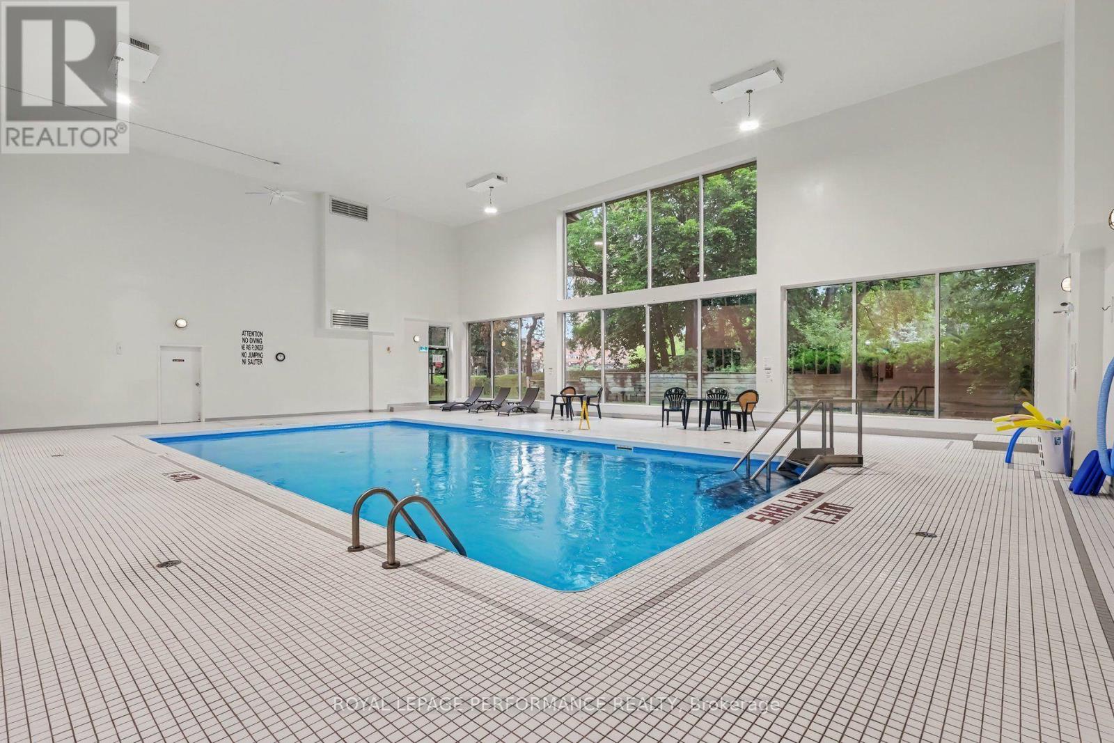 #2702 545 ST LAURENT BOULEVARD - Image 19