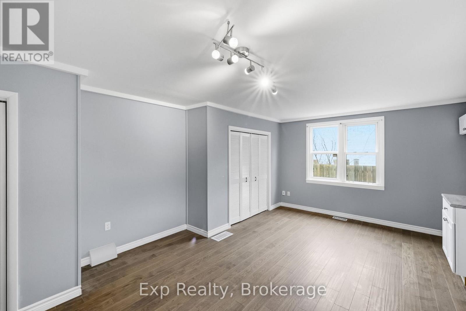 Thumbnail 14