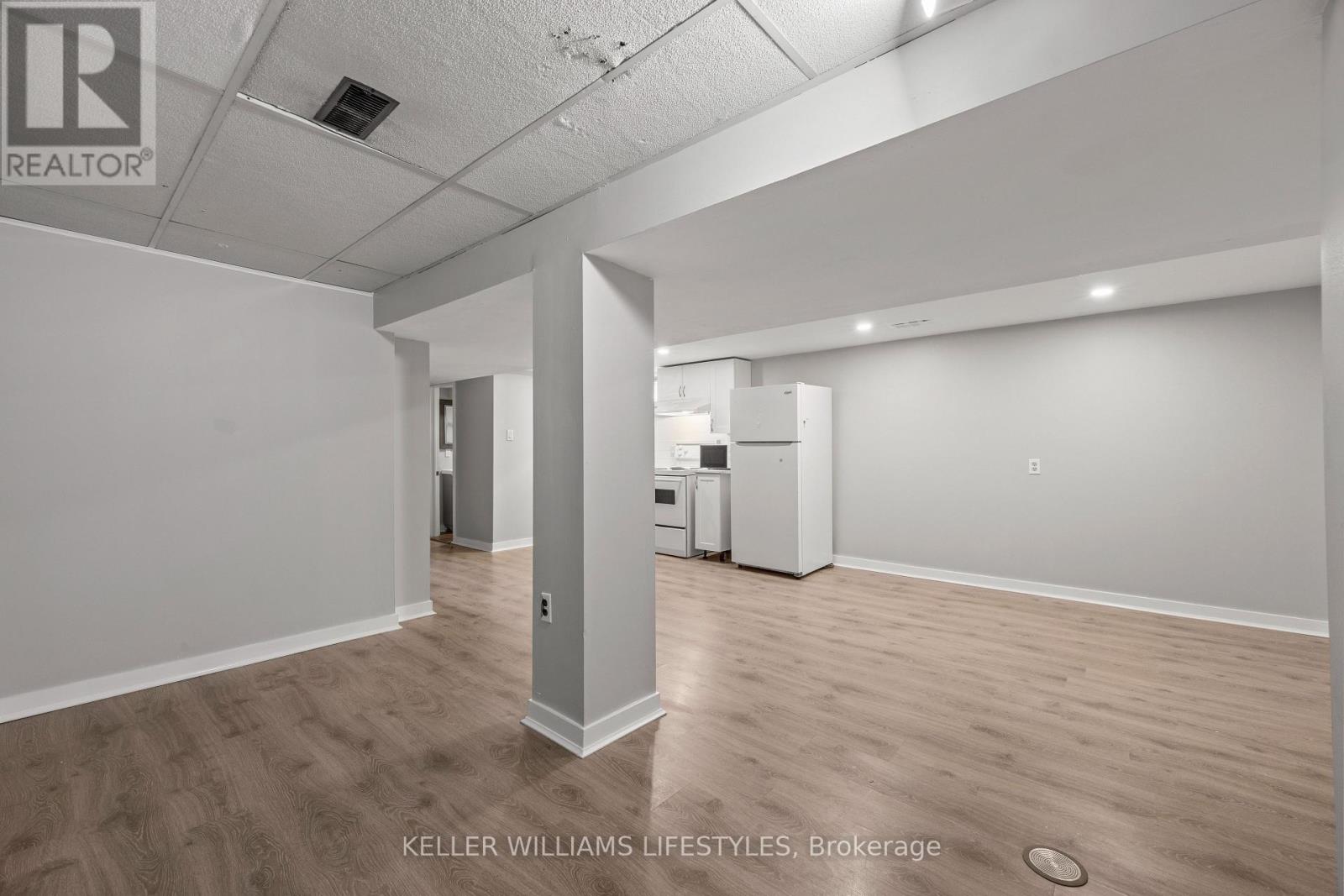 9 BUCHAN ROAD - 24