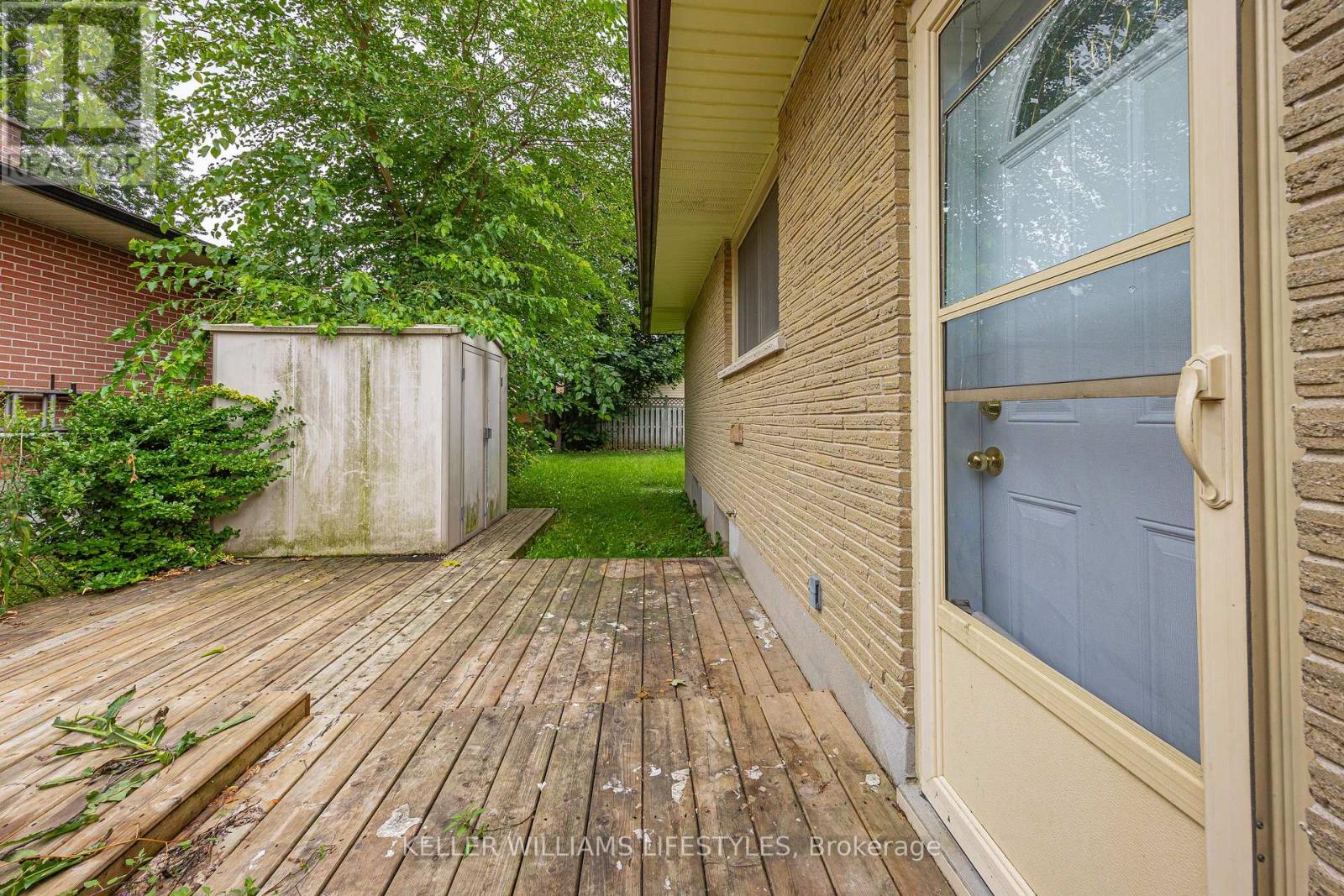9 BUCHAN ROAD - 35