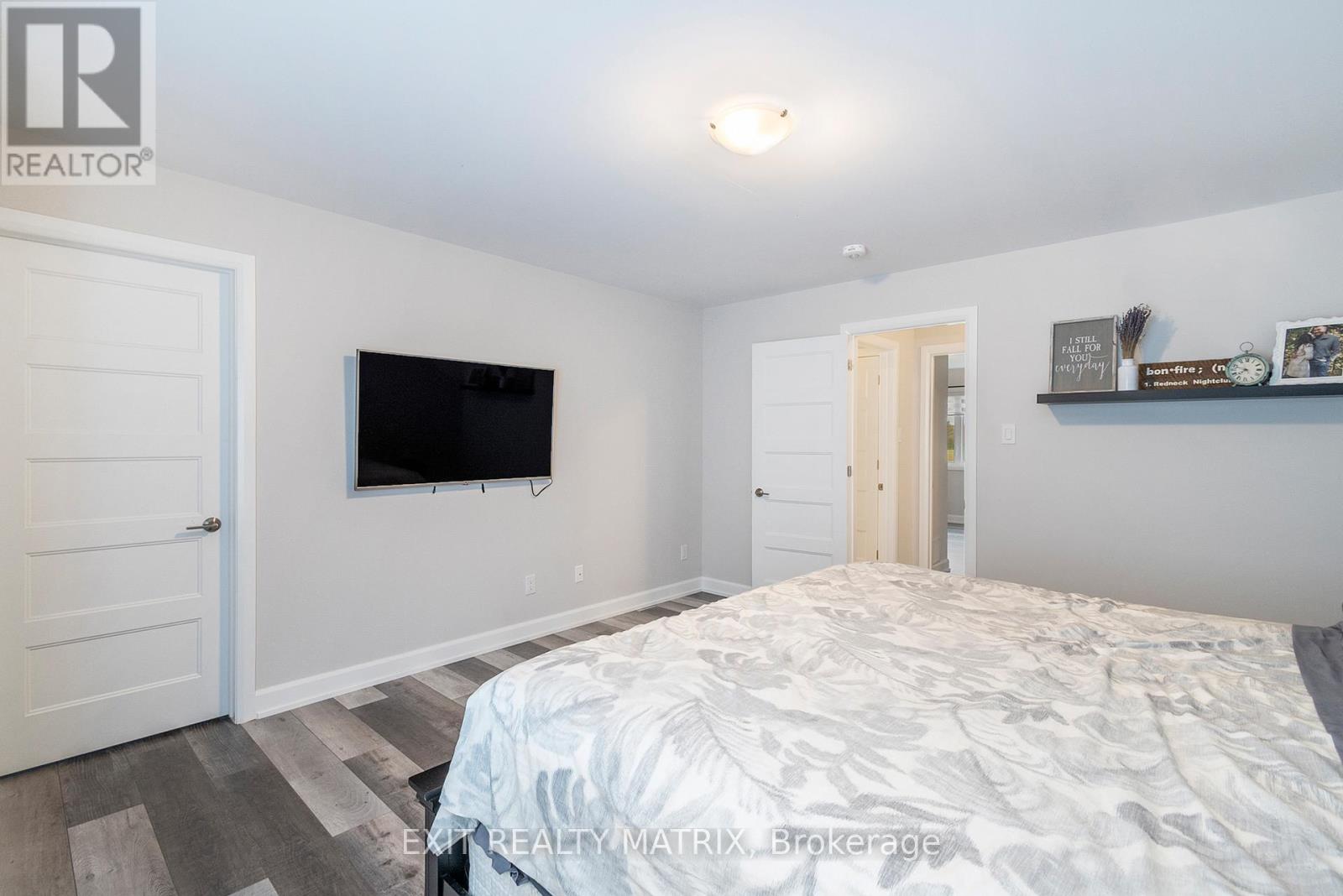 25 GLENCO ROAD - 14