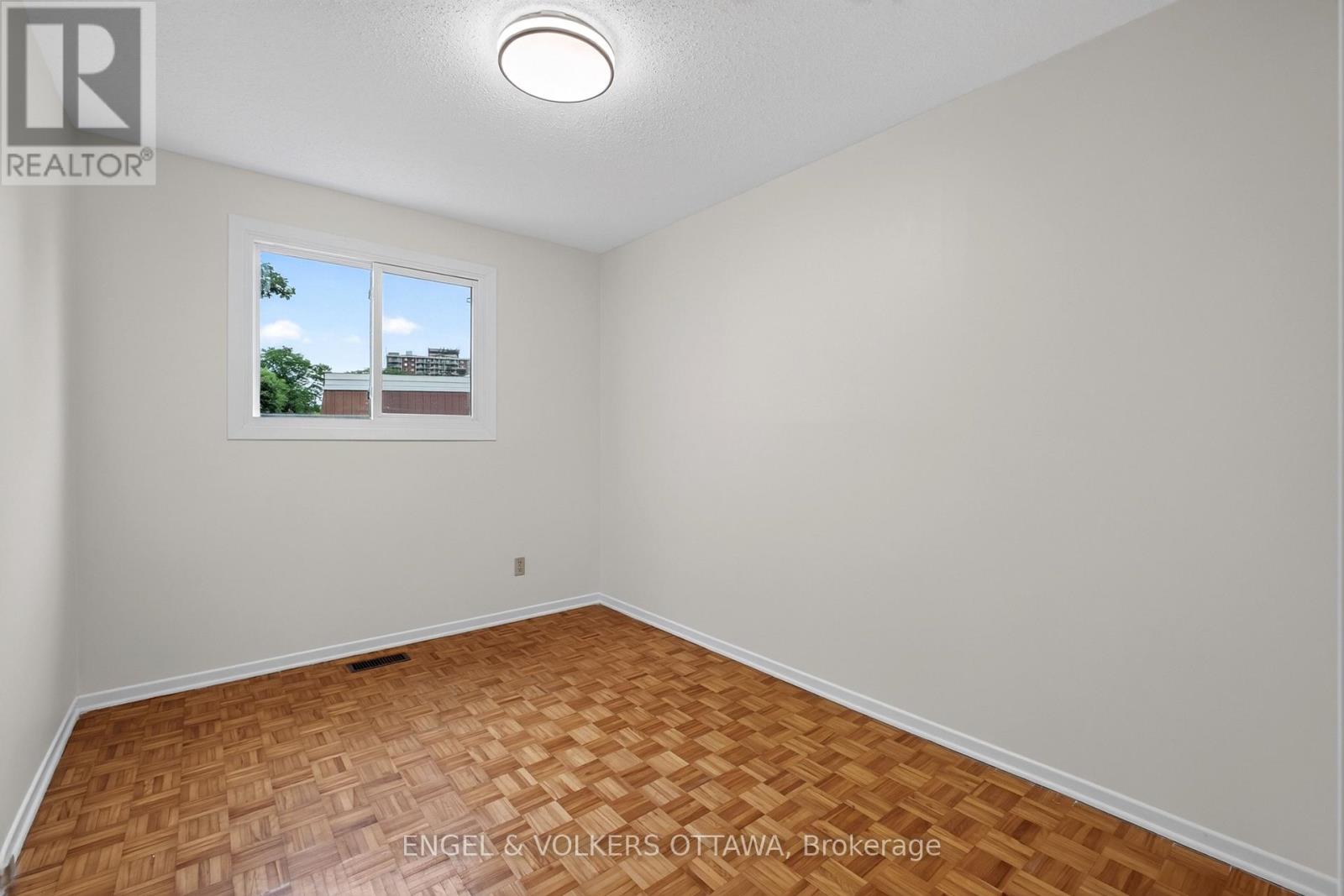 4 Bed, 2 Bath House for Rent in Ottawa – 176 BIRCH HILL PRIVATE, Ottawa – MLS# X13623912 - Image 26