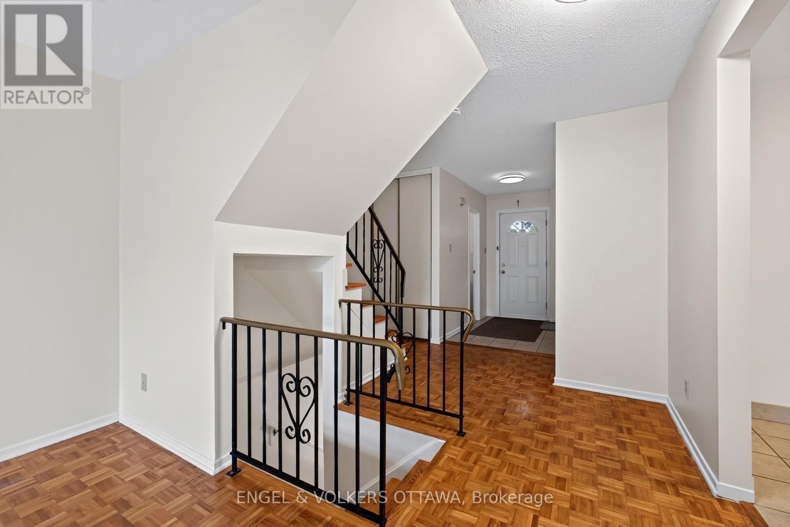 4 Bed, 2 Bath House for Rent in Ottawa – 176 BIRCH HILL PRIVATE, Ottawa – MLS# X13623912 - Image 7