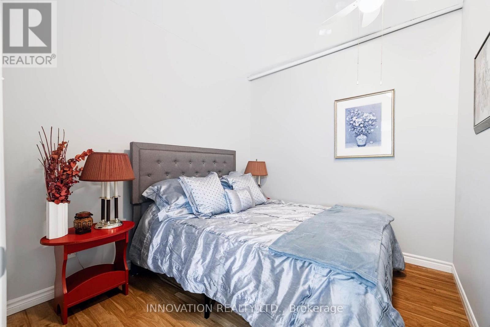 688 DEWITT LANE - 32