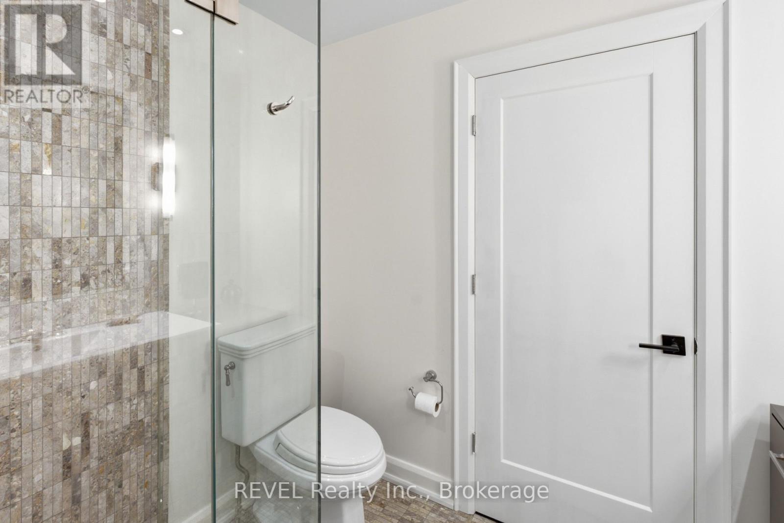 #14 275 PELHAM ROAD - 21