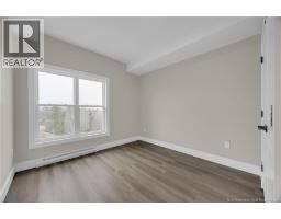 64 Cambridge Drive, photo 13