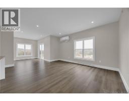 64 Cambridge Drive, photo 4