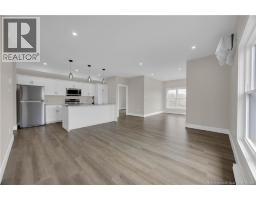 64 Cambridge Drive, photo 8